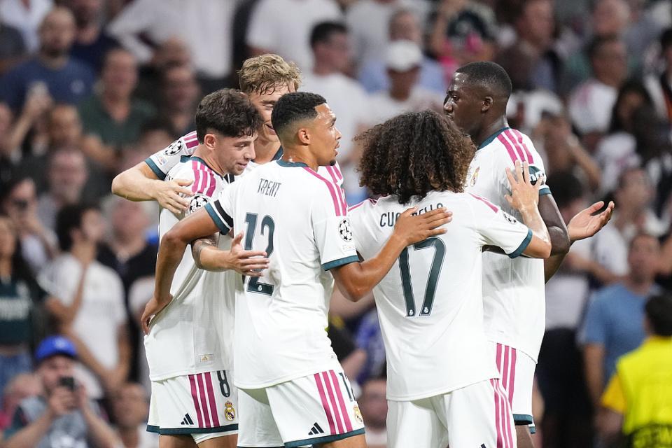 欧冠综述：国米两次送礼1-2皇马！曼城2-0葡超霸主 多特+维拉开门红